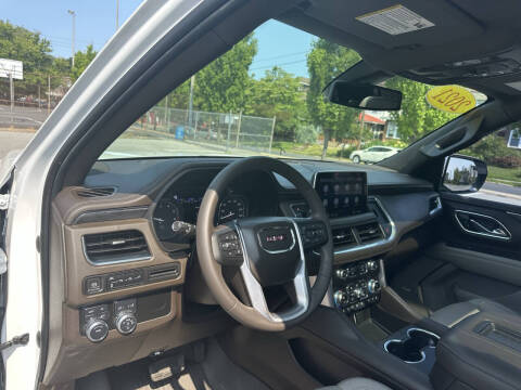 2021 GMC Yukon SLT