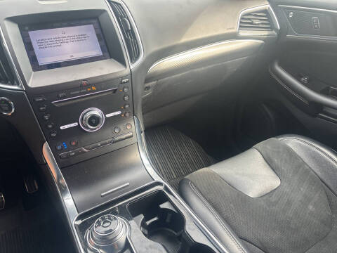 2019 Ford Edge ST