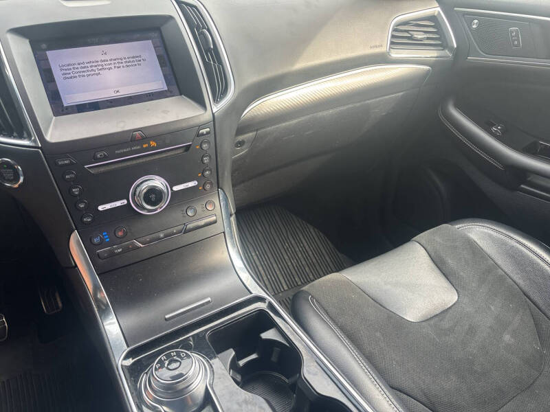 2019 Ford Edge ST