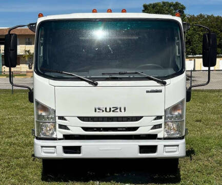 2016 Isuzu NPR HD