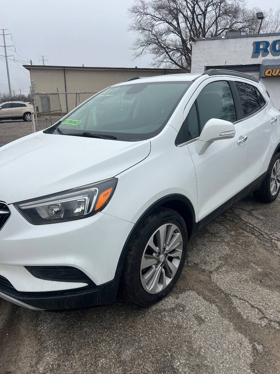 White 2019 Buick Encore Preferred Preferred 4dr Crossover 1