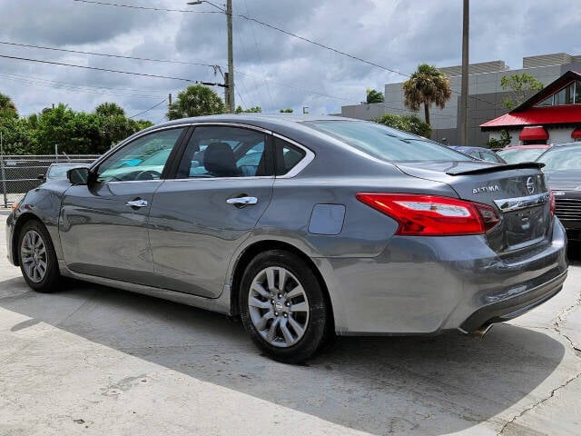 2018 Nissan Altima for sale at Auto Sales Outlet in West Palm Beach, FL