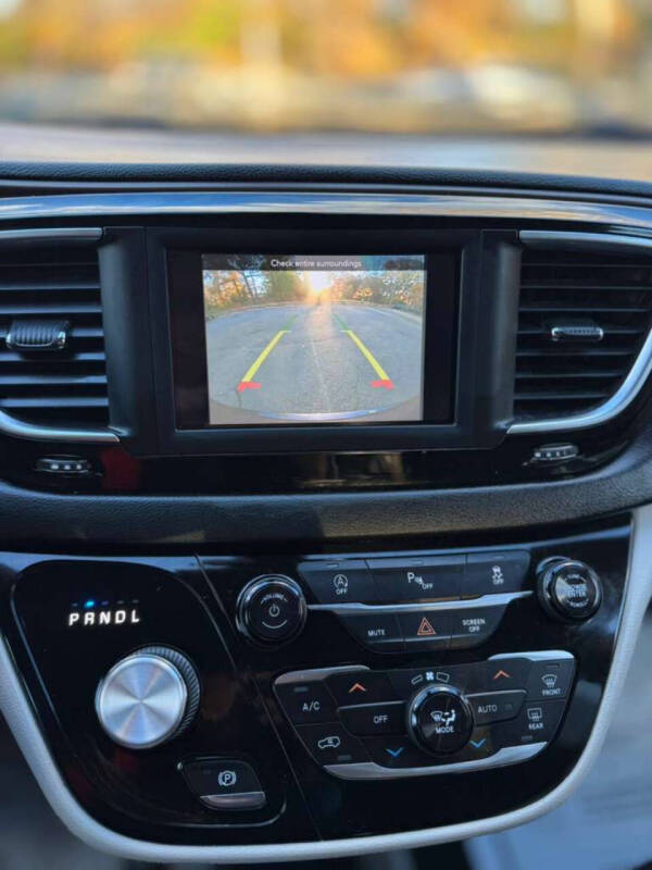 2018 Chrysler Pacifica Touring L