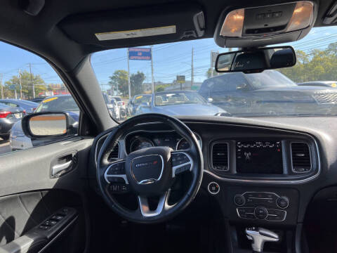 2017 Dodge Charger SXT