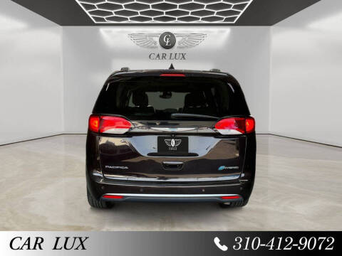 2018 Chrysler Pacifica Hybrid Limited