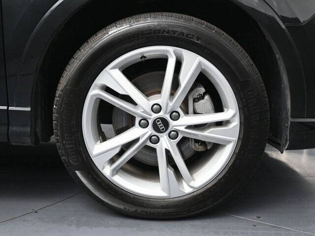 2022 Audi Q3 quattro S line Prem Plus 45 TFSI