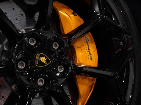 2024 Lamborghini Urus Performante