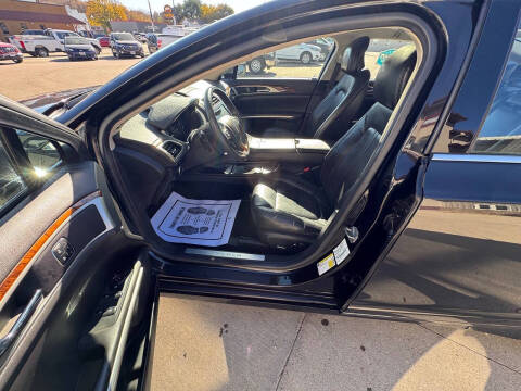 2014 Lincoln MKZ Hybrid