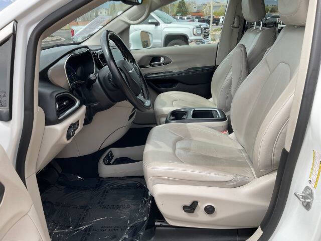 2021 Chrysler Pacifica Touring L