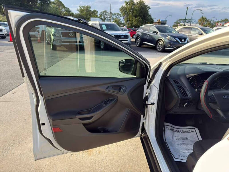 2016 Ford Focus S