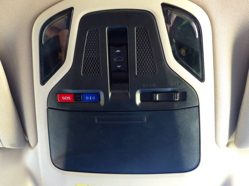 2022 Subaru Outback Touring