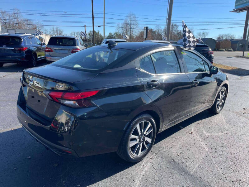 2021 Nissan Versa SV