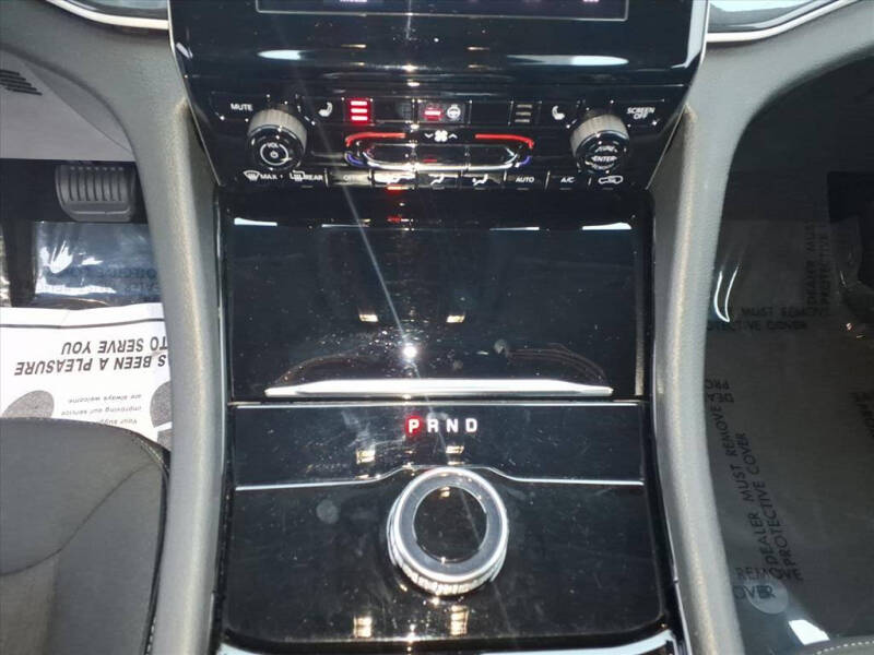 2022 Jeep Grand Cherokee L Laredo