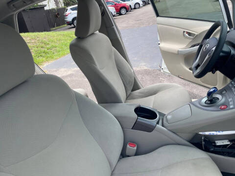 2014 Toyota Prius Three