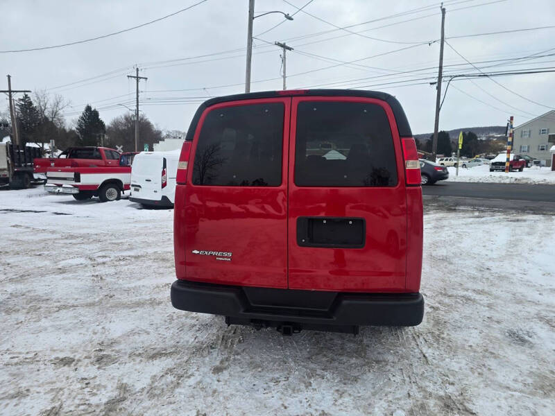 2009 Chevrolet Express LS 3500