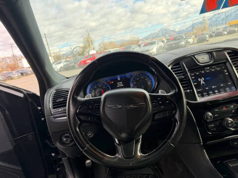 2018 Chrysler 300 S