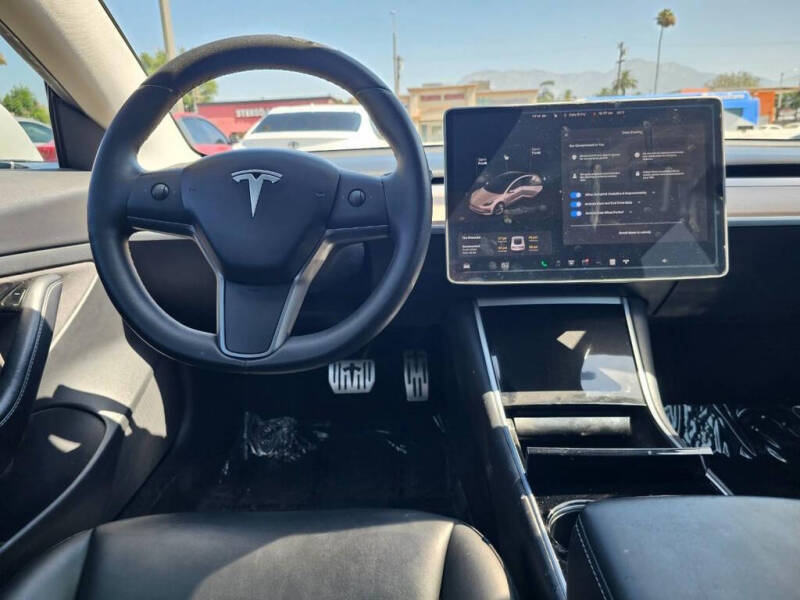 2020 Tesla Model 3 Standard Range Plus
