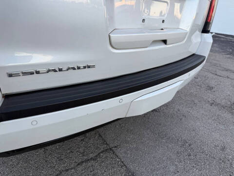 2016 Cadillac Escalade ESV Luxury Collection