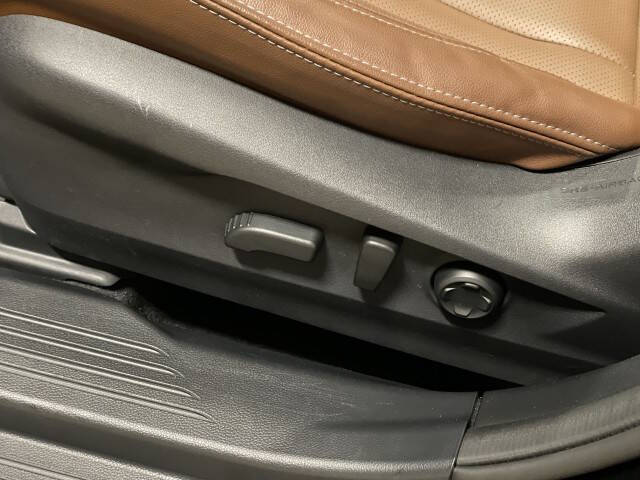 2023 Subaru Outback Touring XT