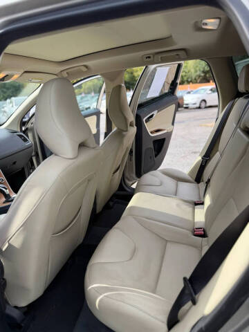 2017 Volvo XC60 T5 Inscription