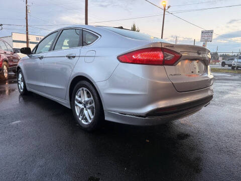 2013 Ford Fusion SE
