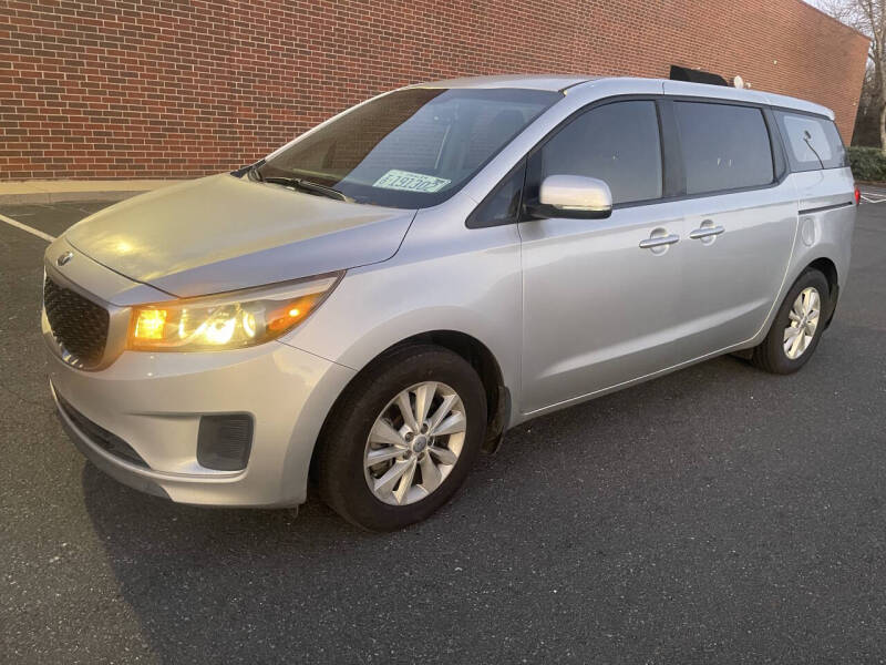 2015 Kia Sedona L