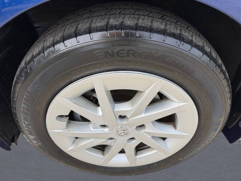 2013 Toyota Prius v