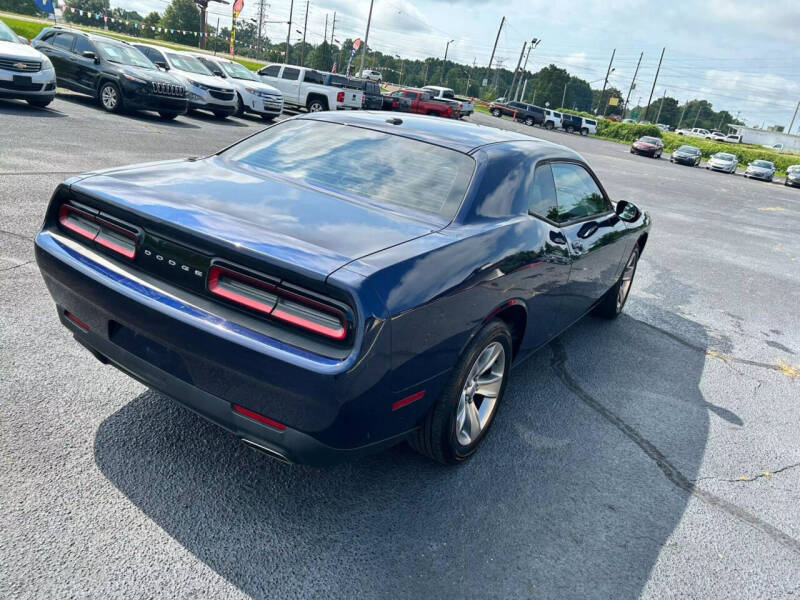 2015 Dodge Challenger SXT