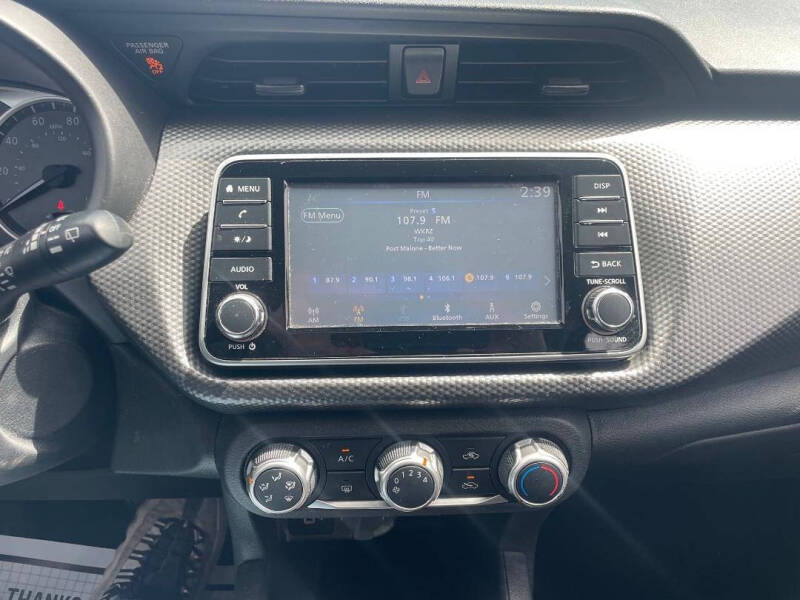 2020 Nissan Kicks S