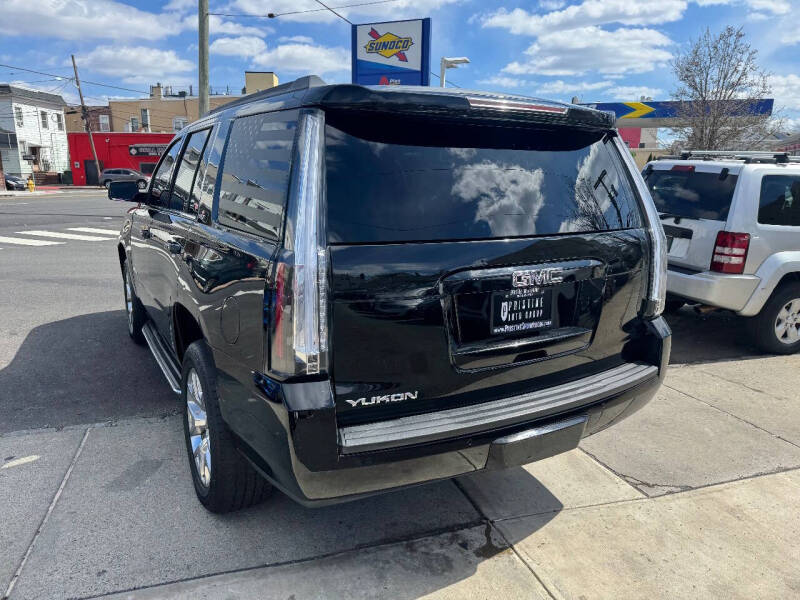 2017 GMC Yukon SLT