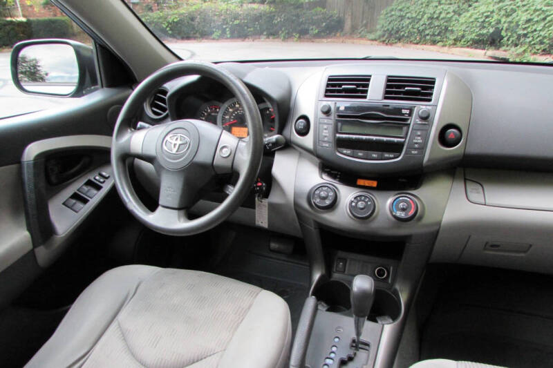 2010 Toyota RAV4 Base photo 7