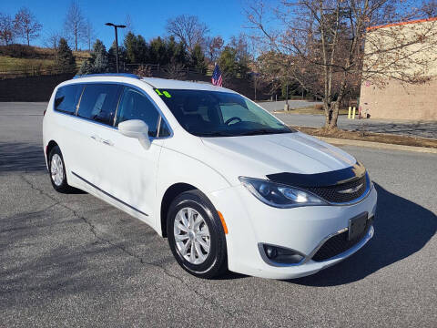 2018 Chrysler Pacifica for sale at Lehigh Valley Autoplex, Inc. in Bethlehem PA