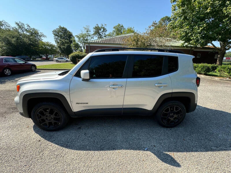 2019 Jeep Renegade Latitude photo 8