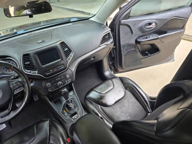 2019 Jeep Cherokee Altitude