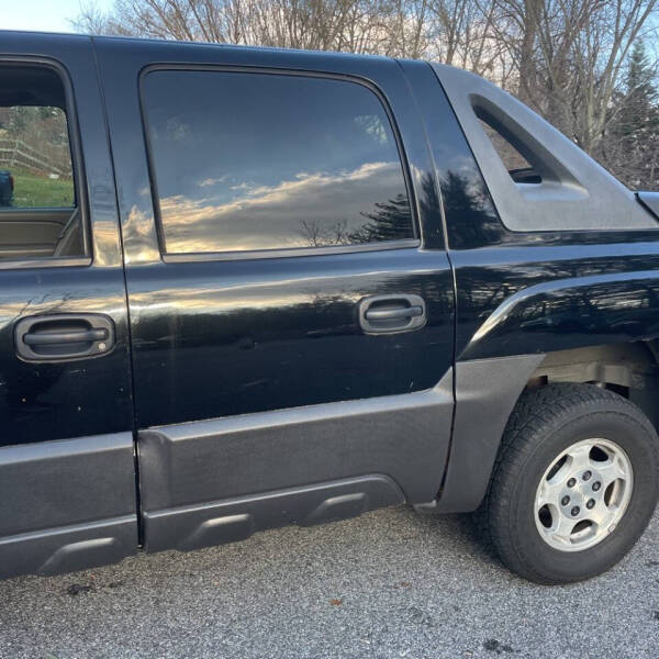 2005 Chevrolet Avalanche 1500 LS