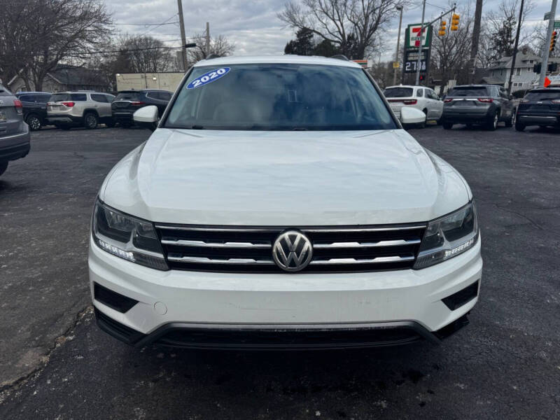 2020 Volkswagen Tiguan S's photo