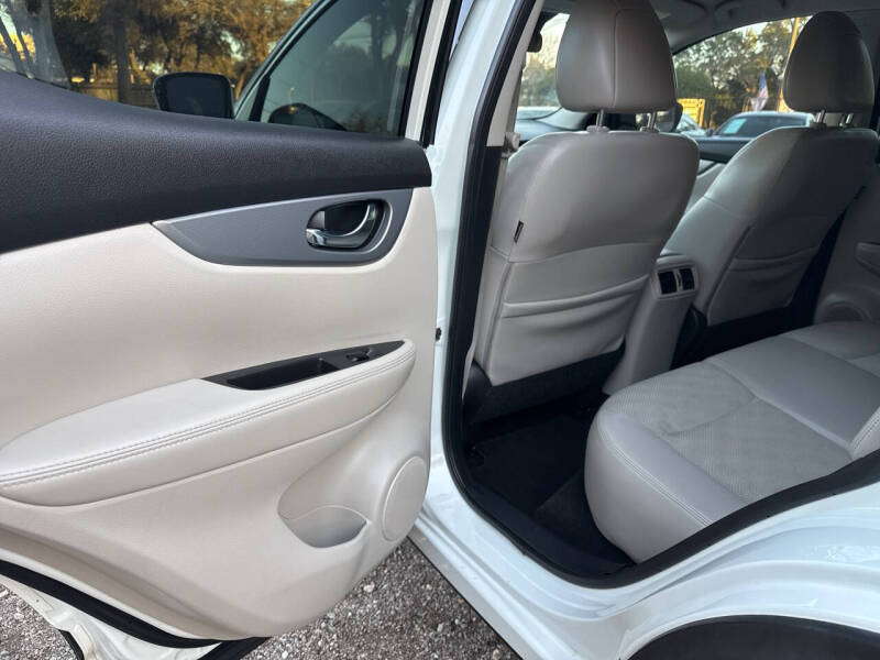 2020 Nissan Rogue Sport SV