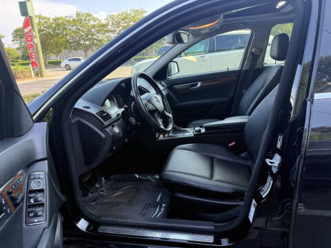 2009 Mercedes-Benz C-Class C 300 Luxury 4MATIC