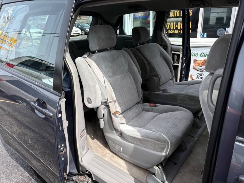 2008 Toyota Sienna CE 7-Passenger
