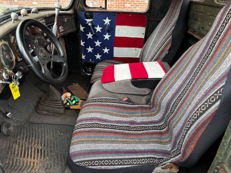 1953 International RE Series