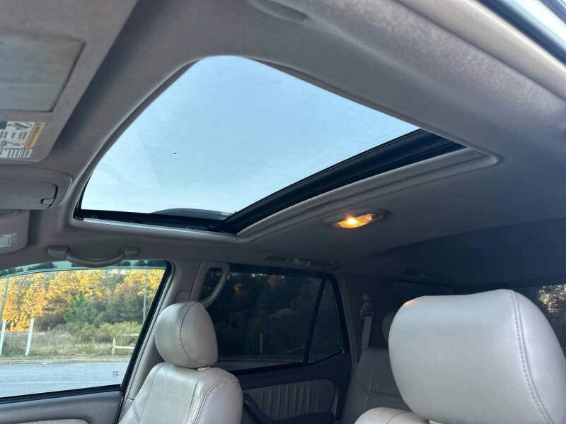 2005 Toyota Sequoia Limited