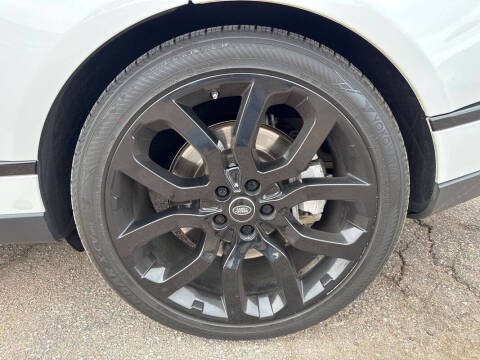 2020 Land Rover Range Rover P525 HSE