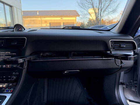 2017 Porsche 911 Carrera