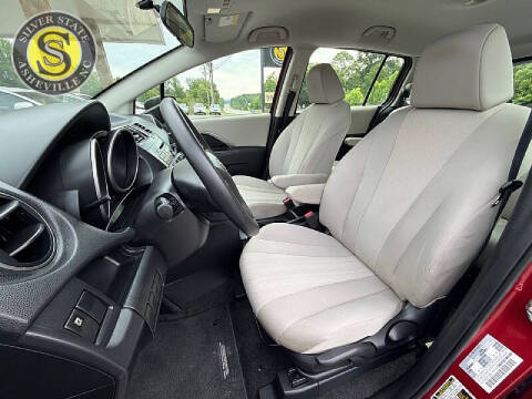 2015 Mazda MAZDA5 Sport