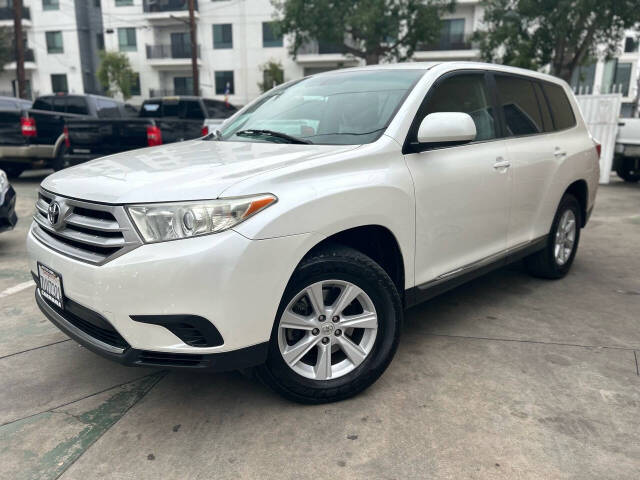 2012 Toyota Highlander for sale at Carmania in Panorama City, CA