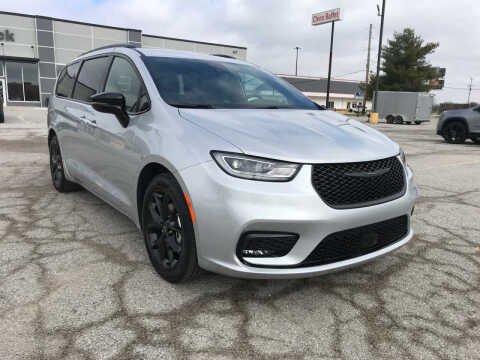 2026 Chrysler Pacifica Select