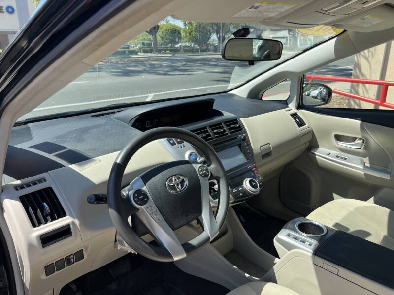 2012 Toyota Prius v Three