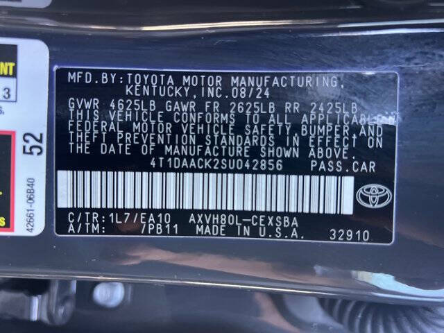 2025 Toyota Camry SE