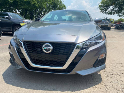 2020 Nissan Altima for sale at Makka Auto Sales in Dallas TX