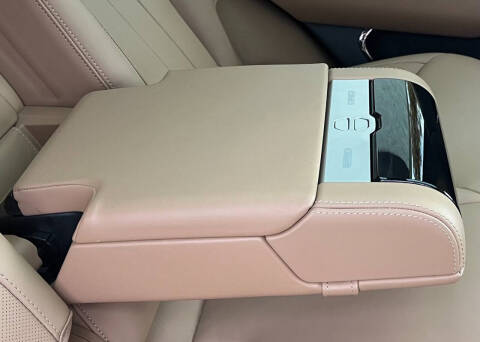 2024 Land Rover Range Rover Sport P360 SE